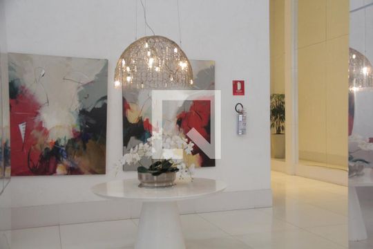 Hall social de apartamento à venda com 1 quarto, 56m² em Jardim Goiás, Goiânia