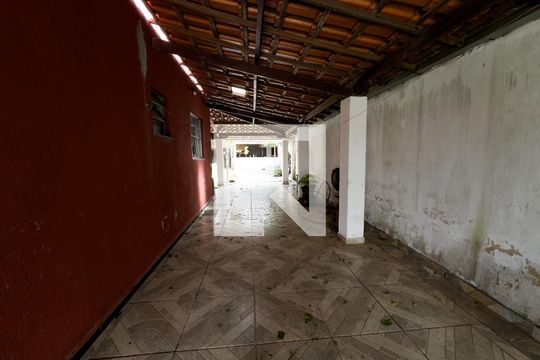 Garagem de casa à venda com 4 quartos, 200m² em Trevo, Belo Horizonte