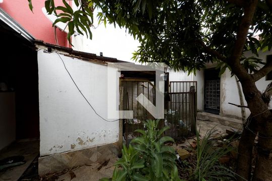 Quintal de casa à venda com 4 quartos, 200m² em Trevo, Belo Horizonte