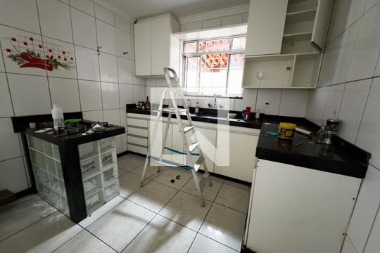 Cozinha de casa à venda com 4 quartos, 200m² em Trevo, Belo Horizonte