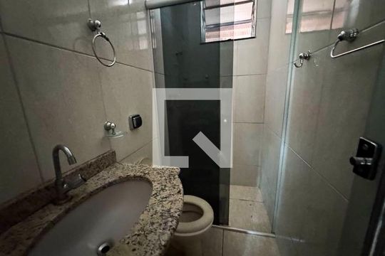 Banheiro de casa à venda com 4 quartos, 200m² em Trevo, Belo Horizonte