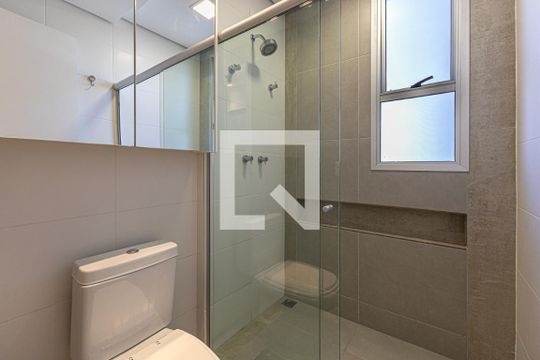 Banheiro de apartamento para alugar com 1 quarto, 48m² em Vila da Serra, Nova Lima