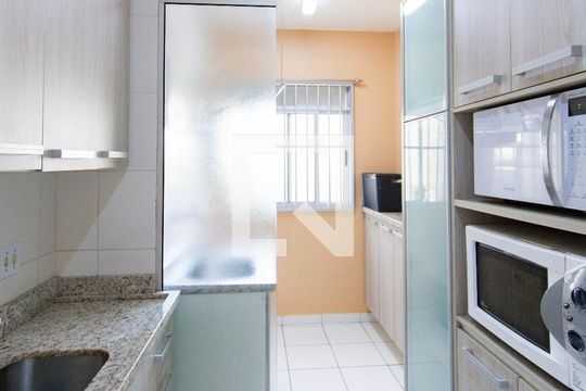 Cozinha de apartamento à venda com 3 quartos, 57m² em Igara, Canoas