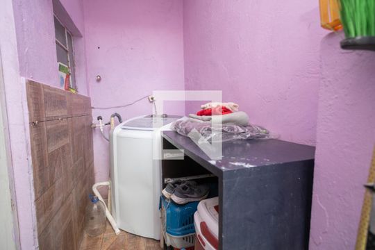 Lavanderia de casa à venda com 3 quartos, 140m² em Farrapos, Porto Alegre