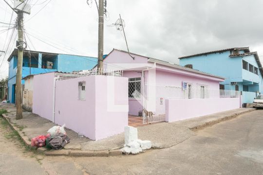 fachada da casa de casa à venda com 3 quartos, 140m² em Farrapos, Porto Alegre
