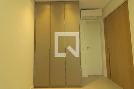 Suíte 2 de apartamento para alugar com 2 quartos, 61m² em Vila Nova Conceição, São Paulo