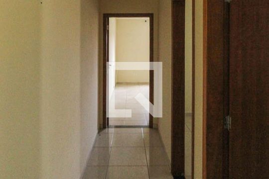 Corredor de casa para alugar com 2 quartos, 65m² em Aricanduva, São Paulo