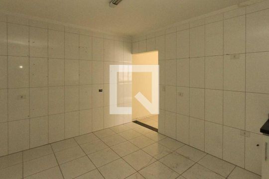 Cozinha de casa para alugar com 2 quartos, 65m² em Aricanduva, São Paulo