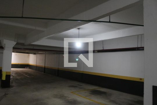 Garagem de apartamento para alugar com 3 quartos, 136m² em Santa Maria, São Caetano do Sul
