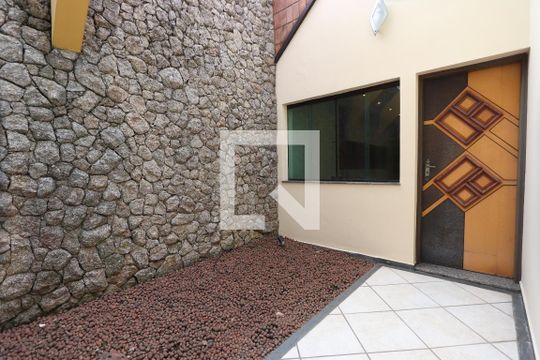 Jardim de casa à venda com 3 quartos, 200m² em Jardim Avelino, São Paulo
