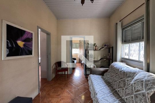 Sala de casa à venda com 3 quartos, 158m² em Cristo Rei, São Leopoldo