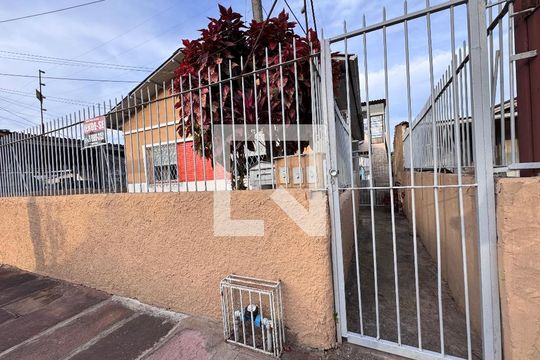 Fachada de casa à venda com 3 quartos, 158m² em Cristo Rei, São Leopoldo