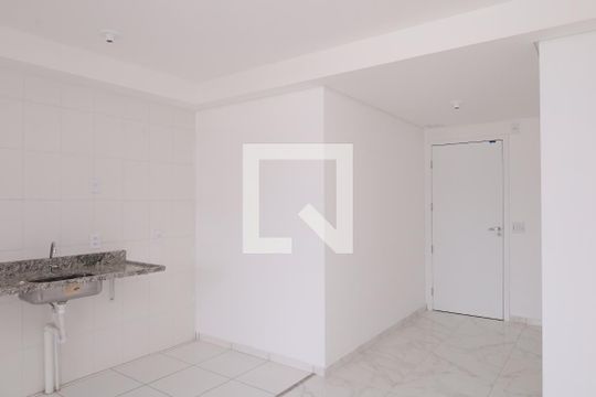 Sala de apartamento à venda com 2 quartos, 46m² em Vila Carmosina, São Paulo