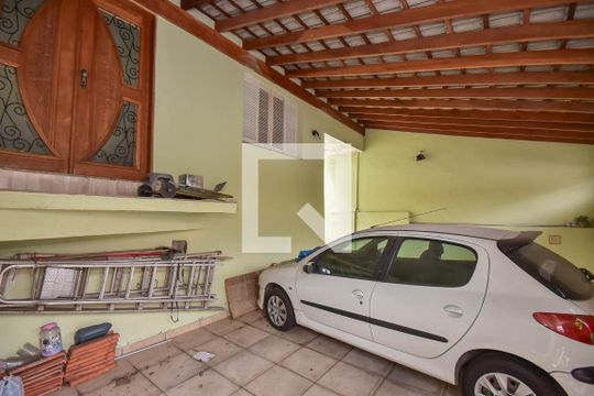 Garagem de casa à venda com 5 quartos, 500m² em Vila Sonia, São Paulo
