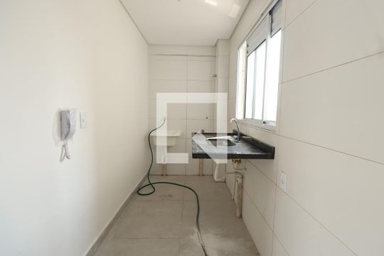 Cozinha e Área de Serviço de apartamento à venda com 2 quartos, 45m² em Chácara Califórnia, São Paulo