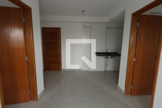 Sala de apartamento para alugar com 2 quartos, 45m² em Chácara Califórnia, São Paulo