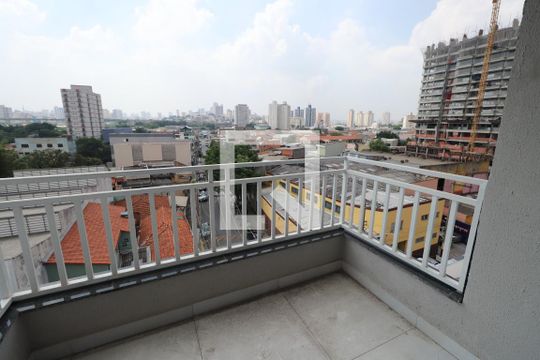 Sacada de apartamento para alugar com 2 quartos, 45m² em Chácara Califórnia, São Paulo
