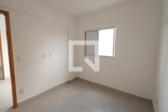 Quarto 2 de apartamento para alugar com 2 quartos, 45m² em Chácara Califórnia, São Paulo