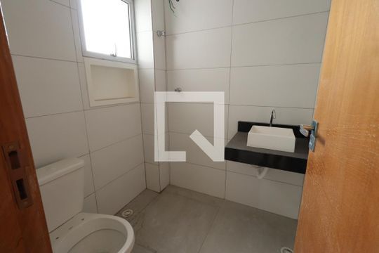 Banheiro de apartamento para alugar com 2 quartos, 45m² em Chácara Califórnia, São Paulo
