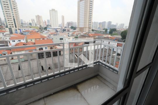 Sacada de apartamento para alugar com 2 quartos, 45m² em Chácara Califórnia, São Paulo