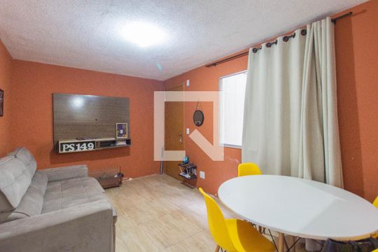 Sala de apartamento à venda com 2 quartos, 42m² em Igara, Canoas