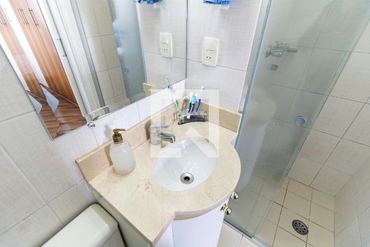 Banheiro da Suíte de apartamento à venda com 3 quartos, 61m² em Jardim Maria Estela, São Paulo