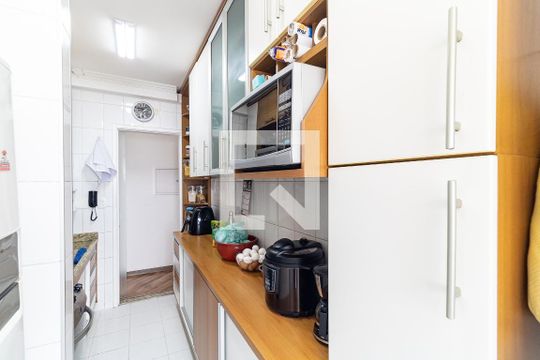 Cozinha de apartamento à venda com 3 quartos, 61m² em Jardim Maria Estela, São Paulo