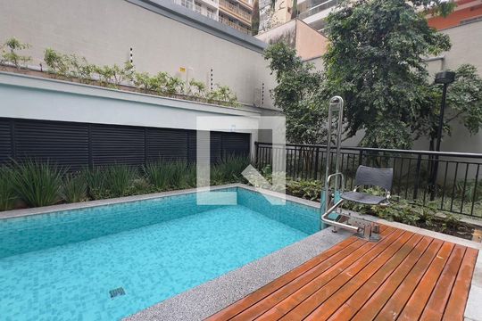 Área comum Piscina de apartamento para alugar com 1 quarto, 37m² em Pinheiros, São Paulo