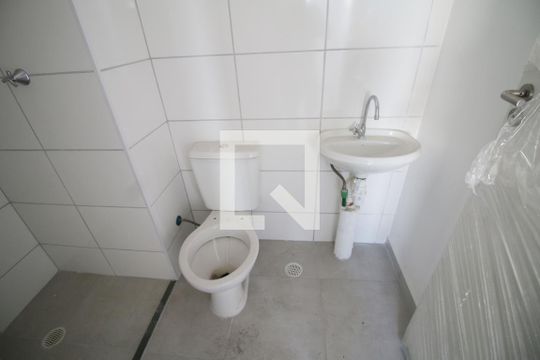 Banheiro de apartamento à venda com 2 quartos, 70m² em Vista Alegre, Rio de Janeiro