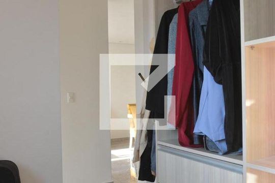Quarto 1 de apartamento para alugar com 3 quartos, 60m² em Parque Bandeirante, Santo André