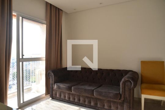 Sala de apartamento para alugar com 3 quartos, 60m² em Parque Bandeirante, Santo André