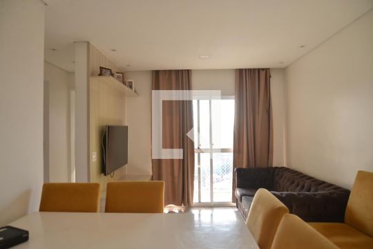 Sala de apartamento para alugar com 3 quartos, 60m² em Parque Bandeirante, Santo André