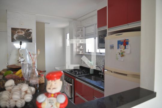 Cozinha de apartamento para alugar com 3 quartos, 60m² em Parque Bandeirante, Santo André