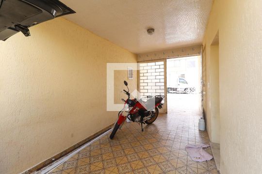 Garagem de casa à venda com 3 quartos, 248m² em Vila Guilherme, São Paulo