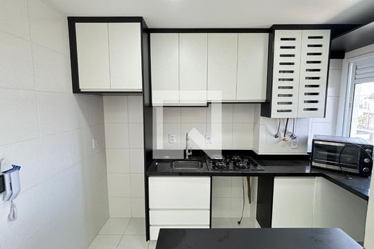 Cozinha de apartamento à venda com 2 quartos, 55m² em Utinga, Santo André