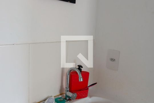 Banheiro de apartamento para alugar com 2 quartos, 50m² em Santa Maria, Osasco