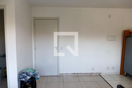 Sala de apartamento para alugar com 2 quartos, 50m² em Santa Maria, Osasco