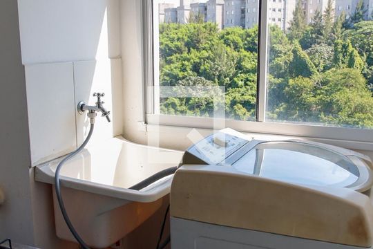 Área de Serviço de apartamento para alugar com 2 quartos, 50m² em Santa Maria, Osasco