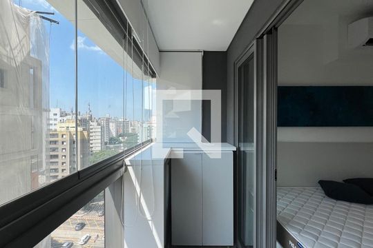 Sacada de kitnet/studio à venda com 1 quarto, 19m² em Pinheiros, São Paulo