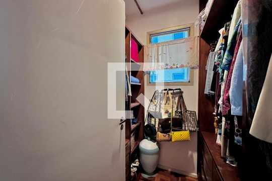 Closet Suíte de apartamento à venda com 3 quartos, 128m² em Brooklin, São Paulo