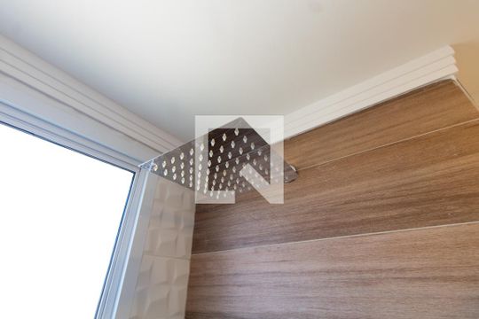 Banheiro da Suíte de apartamento à venda com 2 quartos, 56m² em Vila Satúrnia, Campinas