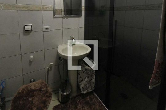 Banheiro de Serviço de casa à venda com 4 quartos, 196m² em Sapopemba, São Paulo