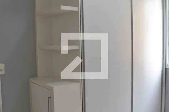 Suíte de apartamento para alugar com 2 quartos, 54m² em Tingui, Curitiba