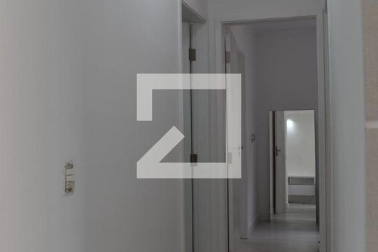 Corredor de apartamento para alugar com 2 quartos, 54m² em Tingui, Curitiba
