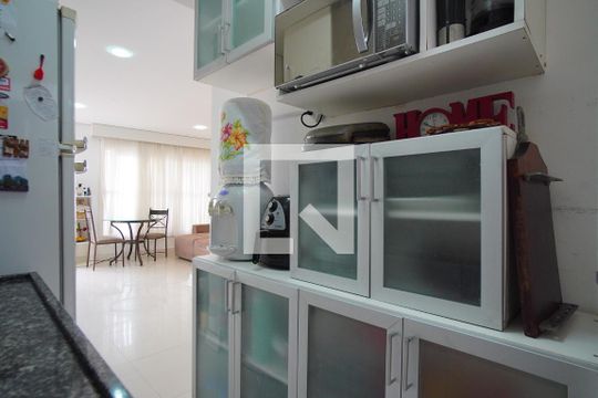 Cozinha de casa à venda com 3 quartos, 130m² em Jardim Sabará, Porto Alegre