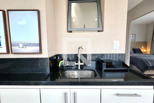 Cozinha de apartamento à venda com 1 quarto, 44m² em Pinheiros, São Paulo