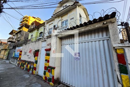 Fachada de casa para alugar com 4 quartos, 250m² em Engenho Novo, Rio de Janeiro