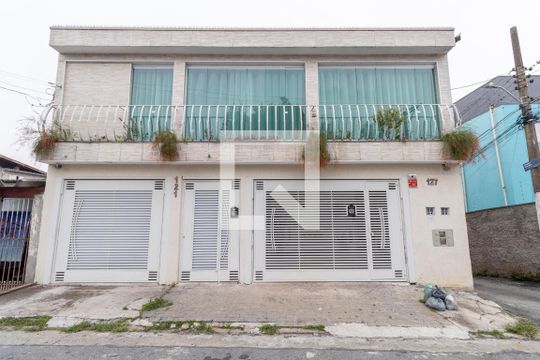 Fachada de casa à venda com 6 quartos, 450m² em Parque Boturussu, São Paulo