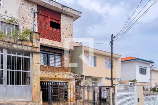 Fachada de casa à venda com 5 quartos, 182m² em Sumaré, São Paulo