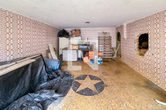 Garagem de casa à venda com 5 quartos, 182m² em Sumaré, São Paulo